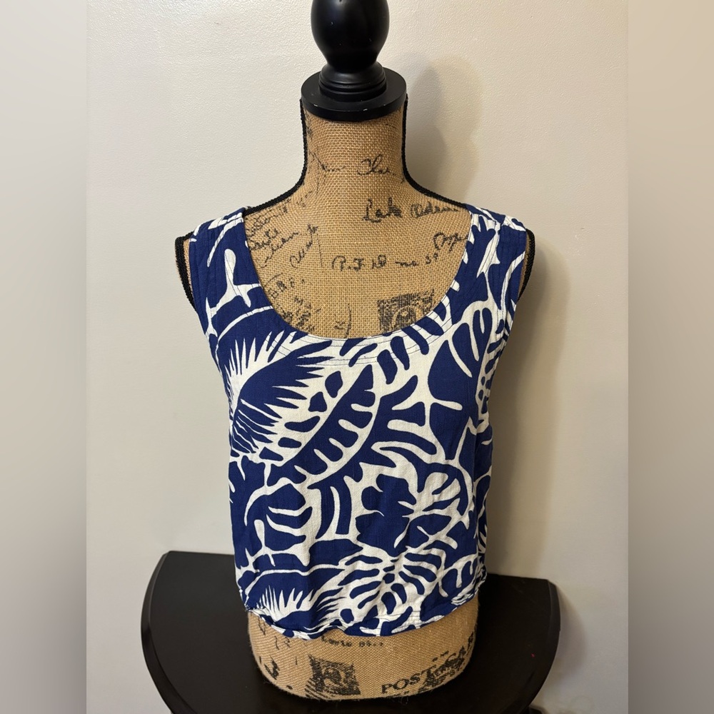 Rose & Olive Navy and White Floral Crop Top